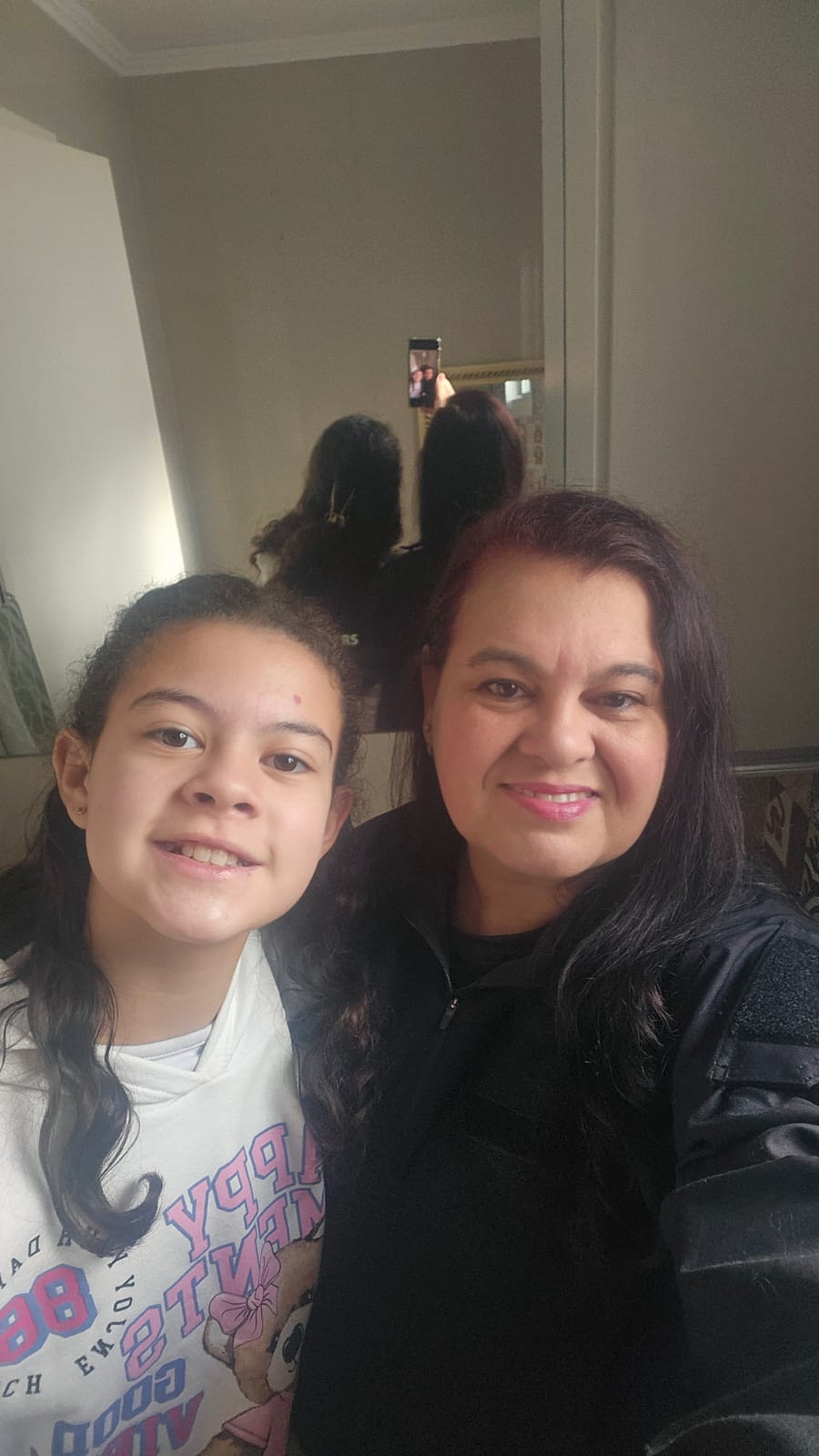 Família de Lia Pires — mãe da Lívia